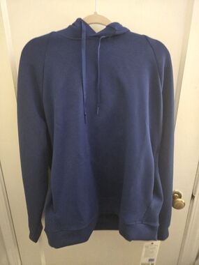Lululemon Men's Navy Blue Pullover Hoodie